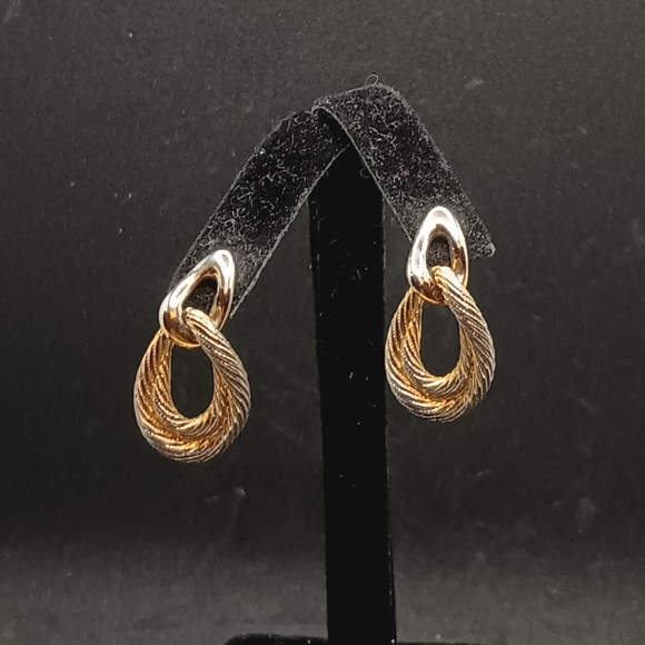 90s Gold Plated Green Dangle Drop Earrings main image 1
